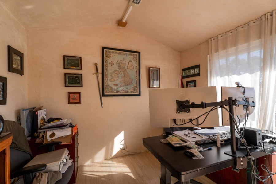 3 Bedroom Property for Sale in Mountainside Western Cape